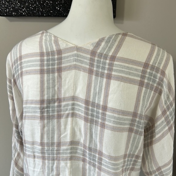 VINCE Plaid Crossover Blouse Long Sleeve Surplice Neck Super Soft Sz S - Picture 10 of 14